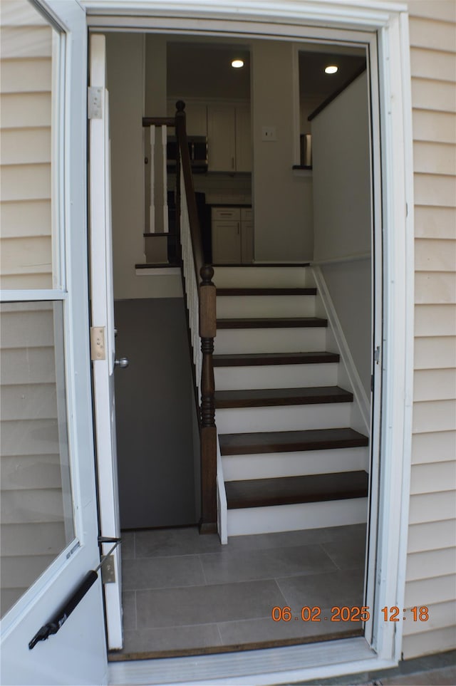 294 Fir Grove Rd, Ronkonkoma, NY 11779 - view of stairway