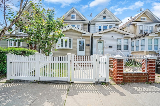 87-72 110th St, Richmond Hill, NY 11418 - photo 2