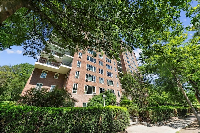 5355 Henry Hudson Pkwy W Unit 4G, Bronx, NY 10471 - view of apartment building / complex