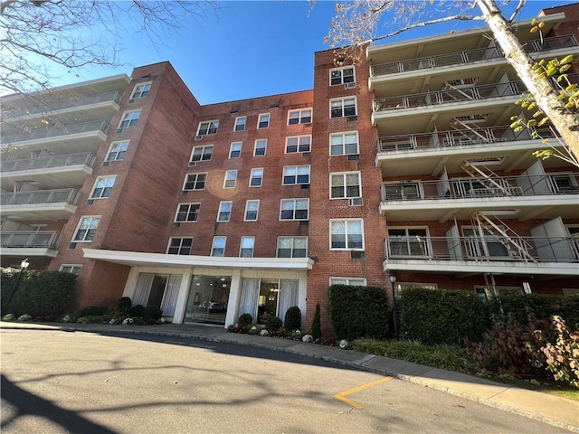 177 E Hartsdale Ave Unit 2Y, Hartsdale, NY 10530 - view of apartment building / complex