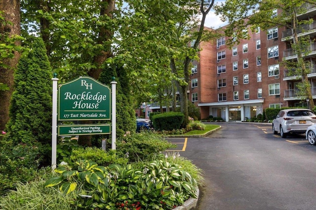 177 E Hartsdale Ave Unit 2Y, Hartsdale, NY 10530 - photo 1