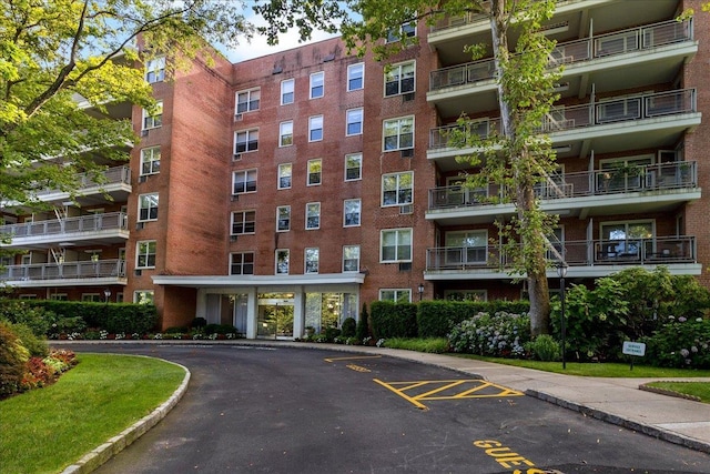177 E Hartsdale Ave Unit 2Y, Hartsdale, NY 10530 - photo 3
