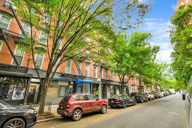 616 E 9th St Unit 2W, New York Manhattan, NY 10009 - view of property