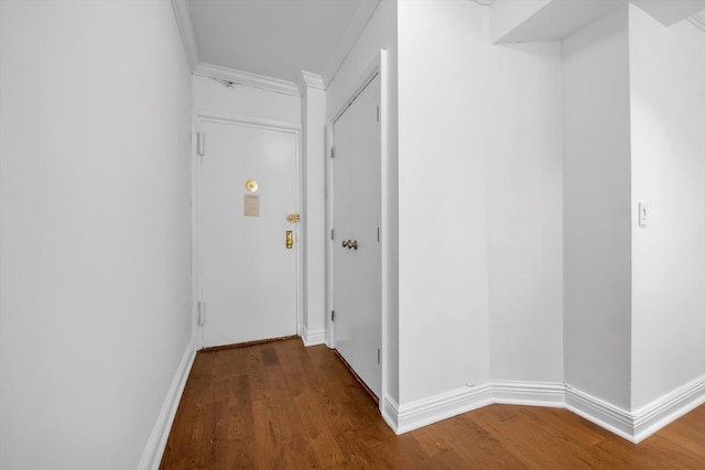 3750 Hudson Manor Ter Unit 1Dw, Bronx, NY 10463 - hall with ornamental molding, wood finished floors, and baseboards