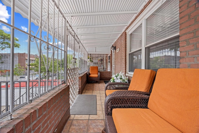 1363 Noble Ave, Bronx, NY 10472 - view of sunroom / solarium
