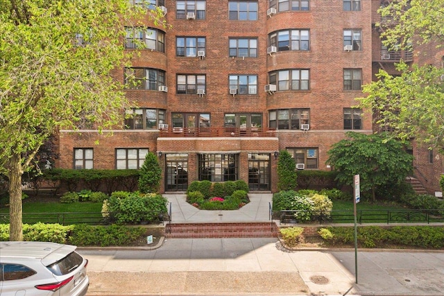 98-120 Queens Blvd Unit 5G, Rego Park, NY 11374 - view of apartment building / complex