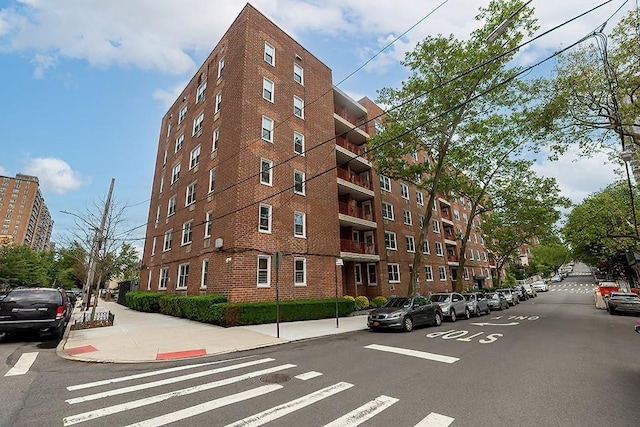 315 W 232nd St Unit 3C, Bronx, NY 10463 - view of building exterior