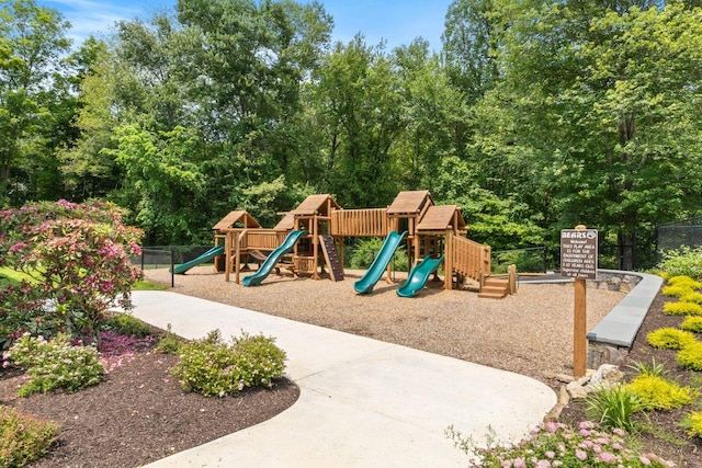 226 Briarwood Dr, Somers, NY 10589 - view of communal playground
