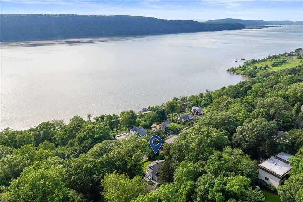162 Warburton Ave, Hastings-On-Hudson, NY 10706 - photo 1