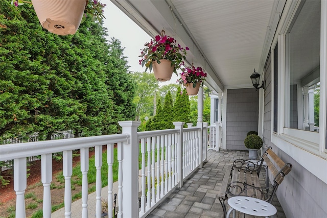 7 Cottage Pl, Amityville, NY 11701 - photo 3