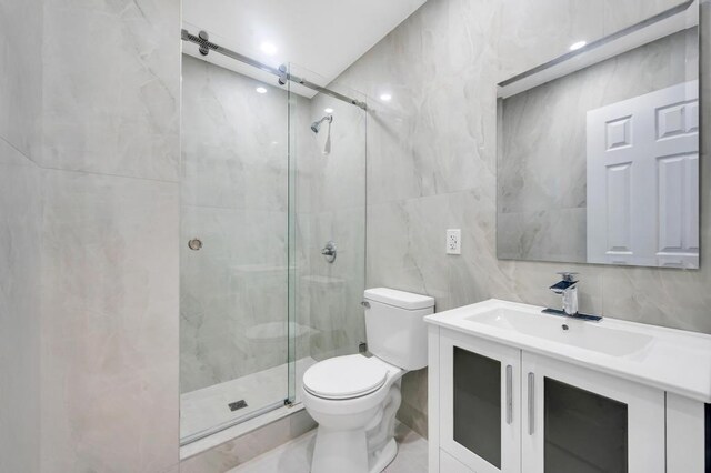 26 Ravine Rd, Great Neck, NY 11023 - photo 25