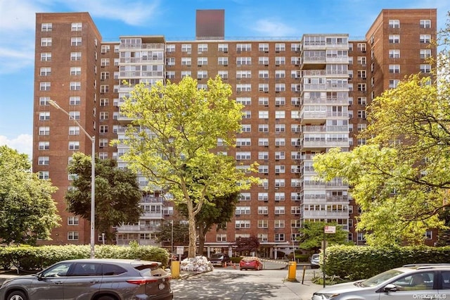 43-10 Kissena Blvd Unit 2B, Flushing, NY 11355 - view of apartment building / complex