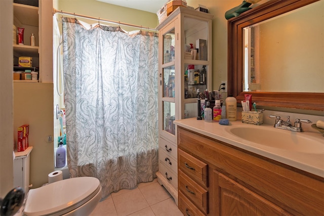 184 Highland Ave, Middletown, NY 10940 - full bath featuring vanity, tile patterned floors, toilet, and curtained shower