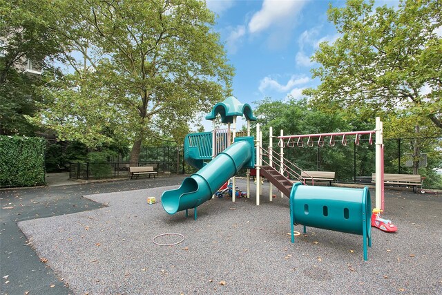 555 Kappock St Unit 2E, Bronx, NY 10463 - photo 16