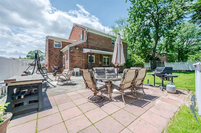 21AKA16 Larkspur Ln, Yonkers, NY 10704 - view of patio featuring outdoor dining area and area for grilling