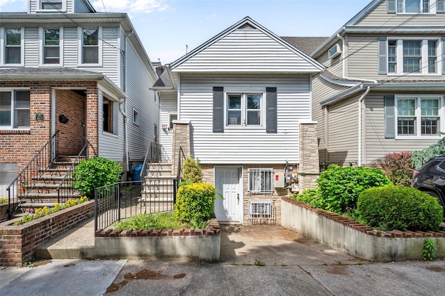 1615 Mahan Ave, Bronx, NY 10461 - photo 1
