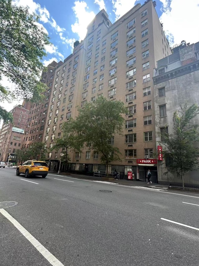 310 Lexington Ave Unit 5A, New York Manhattan, NY 10016 - photo 1