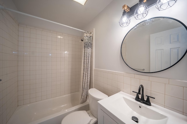 17524 89th Ave Unit C, Jamaica, NY 11432 - bathroom featuring toilet, shower / tub combo, vanity, and tile walls