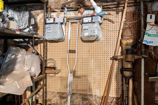 243 E 234th St, Bronx, NY 10470 - basement view of gas meter