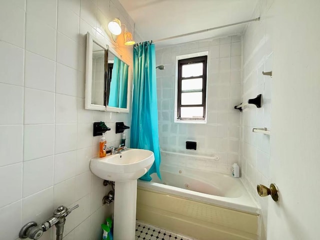 38-15 149th St Unit 6S, Flushing, NY 11354 - full bath with tile walls and a combined bath / shower with jetted tub