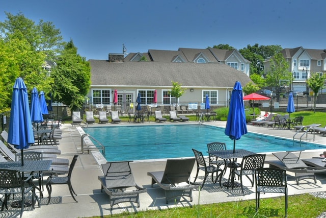 2 Hidden Creek Blvd, Monroe, NY 10950 - community pool with a patio
