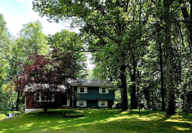 22 Marcella Blvd, Hopewell Junction, NY 12533 - split level home with a front lawn
