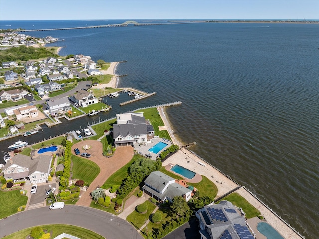 167 Secatogue Ln W, West Islip, NY 11795 - aerial overview of property's location featuring a large body of water and a pool area