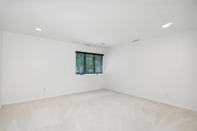 295 Foxhunt Cres, Oyster Bay Cove, NY 11791 - photo 35