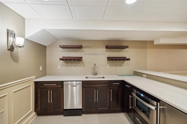 295 Foxhunt Cres, Oyster Bay Cove, NY 11791 - photo 39