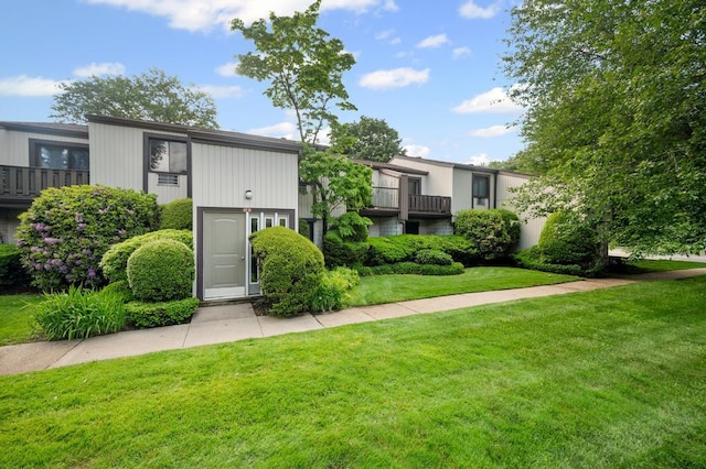 67 Richmond Blvd Unit 2A, Ronkonkoma, NY 11779 - view of front of house with a front lawn