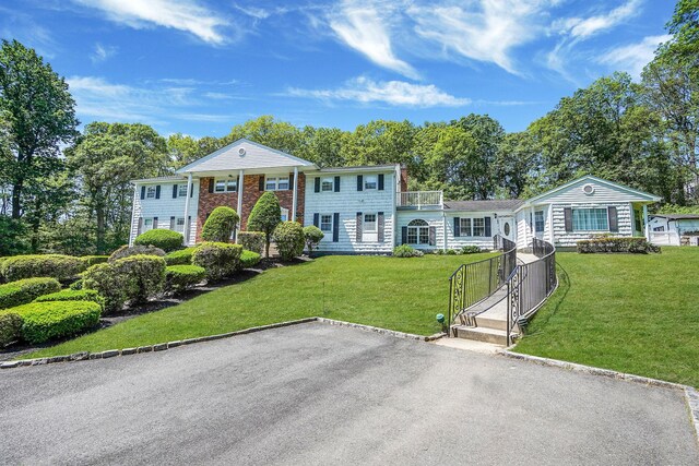 11 Country Squire Ct, Dix Hills, NY 11746 - photo 3