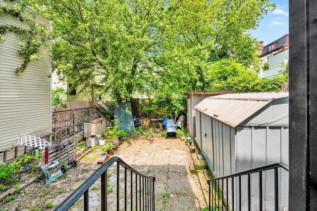 17 Lamartine Ave, Yonkers, NY 10701 - view of yard