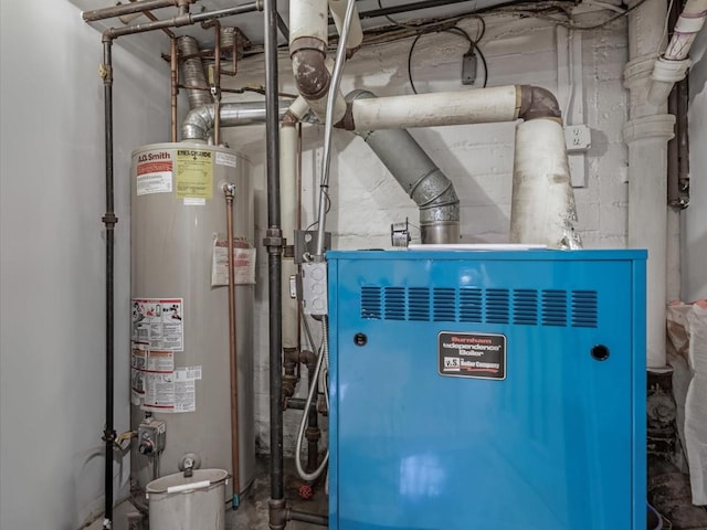 18 Ashland Ave, New Hyde Park, NY 11040 - utilities with water heater and a heating unit