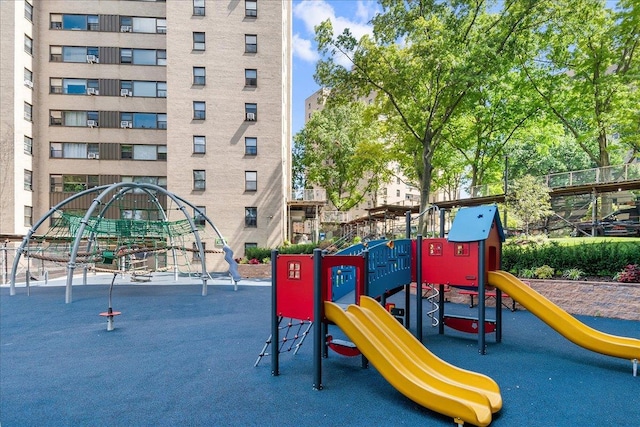3 Fordham Hill Oval Unit 10B, Bronx, NY 10468 - view of communal playground