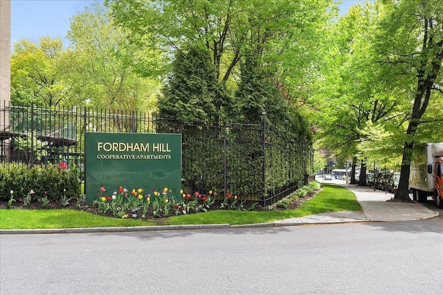 3 Fordham Hill Oval Unit 10B, Bronx, NY 10468 - view of community / neighborhood sign