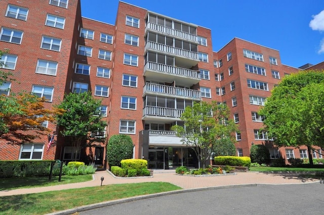 230 Garth Rd Unit 6C1, Scarsdale, NY 10583 - view of apartment building / complex