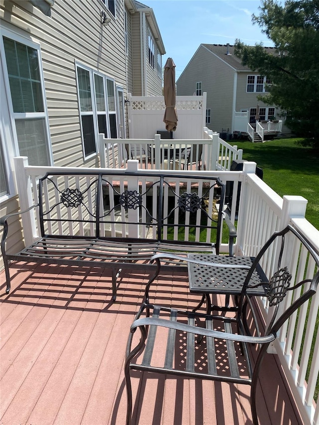 28 Torrey Pine Ln, Bay Shore, NY 11706 - view of wooden deck
