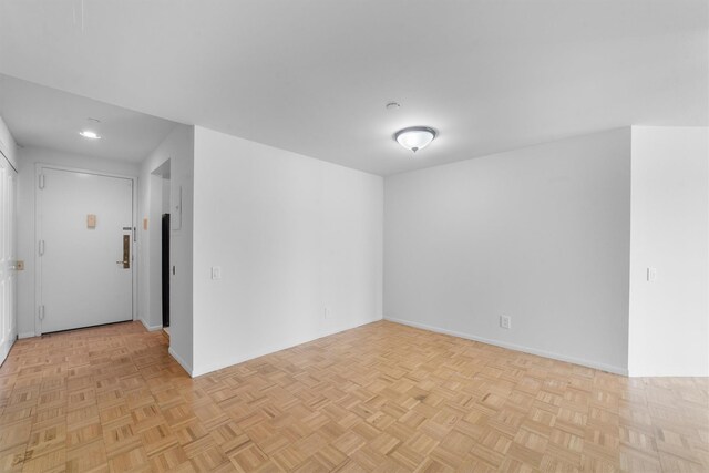 23 Water Grant St Unit 7N, Yonkers, NY 10701 - unfurnished room with baseboards