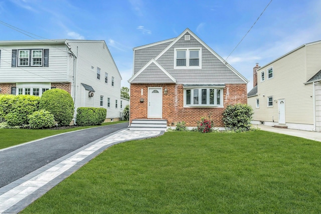 193 Beech St, Floral Park, NY 11001 - photo 1