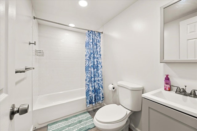 109 Silverleaf Ln, Islandia, NY 11749 - bathroom featuring toilet, vanity, shower / bath combo with shower curtain, and recessed lighting