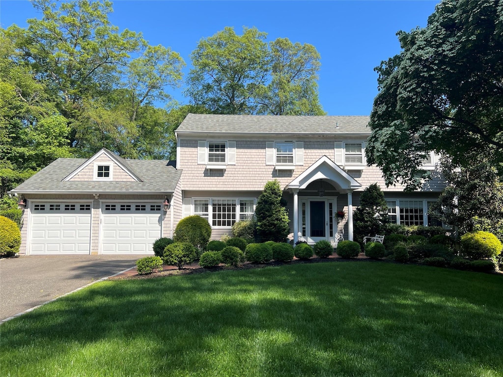41 Edcris Ln, Huntington, NY 11743 - photo 1