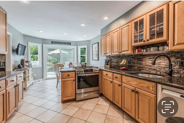 10 Woods Edge Ct, Hauppauge, NY 11788 - kitchen featuring stainless steel range with gas cooktop, dishwashing machine, a sink, plenty of natural light, and recessed lighting