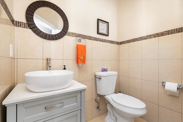 2 Undset Ct, Dix Hills, NY 11746 - bathroom featuring tile walls and vanity