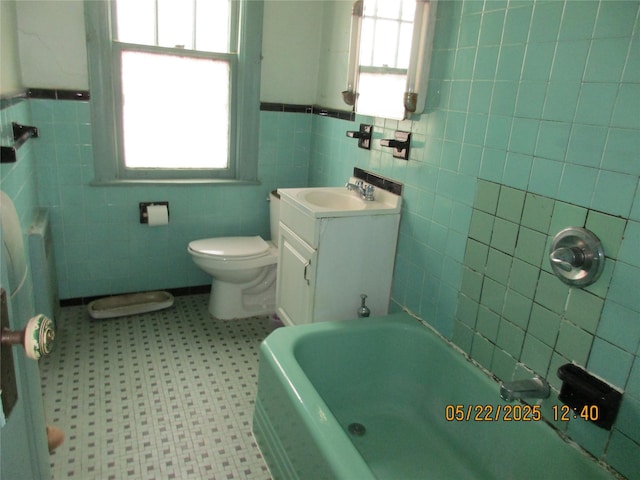 6828 Kessel St, Forest Hills, NY 11375 - photo 3