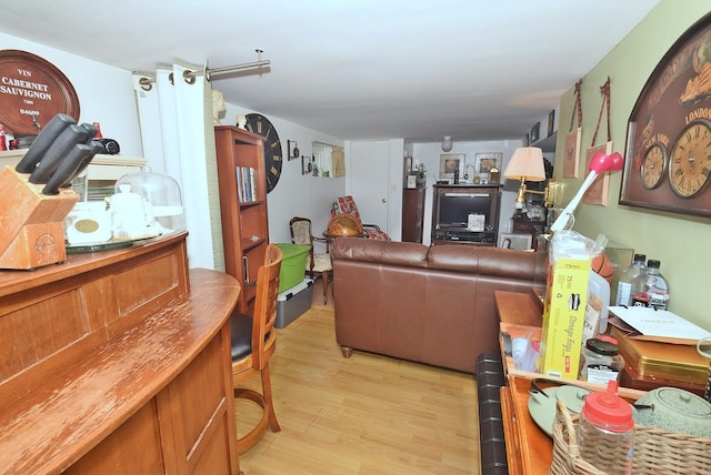 8102 164th Pl, Jamaica Hills, NY 11432 - photo 5