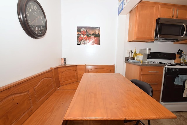 8102 164th Pl, Jamaica Hills, NY 11432 - photo 15