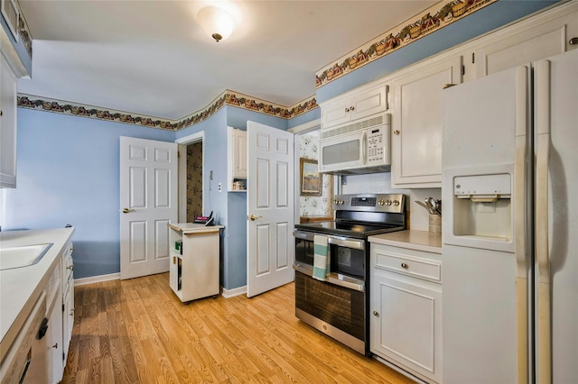 1310 Surrey Pl, Rockville Centre, NY 11570 - photo 8