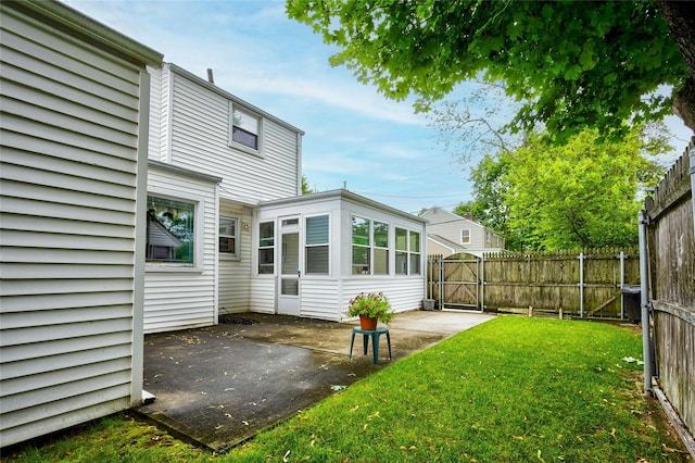 1310 Surrey Pl, Rockville Centre, NY 11570 - photo 27