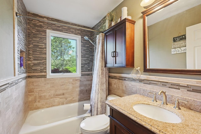 30 Sunrise Rdg, Florida, NY 10921 - full bath featuring tile walls, toilet, vanity, and shower / tub combo