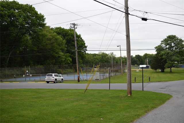 25 Alda Dr, Poughkeepsie, NY 12603 - view of property's community featuring a tennis court